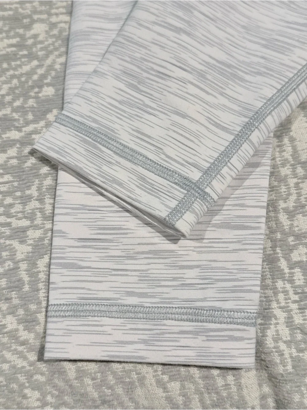 Lululemon /// Women’s Wunder Under Hi-Rise Ombre Tights - Full-On Luon 28